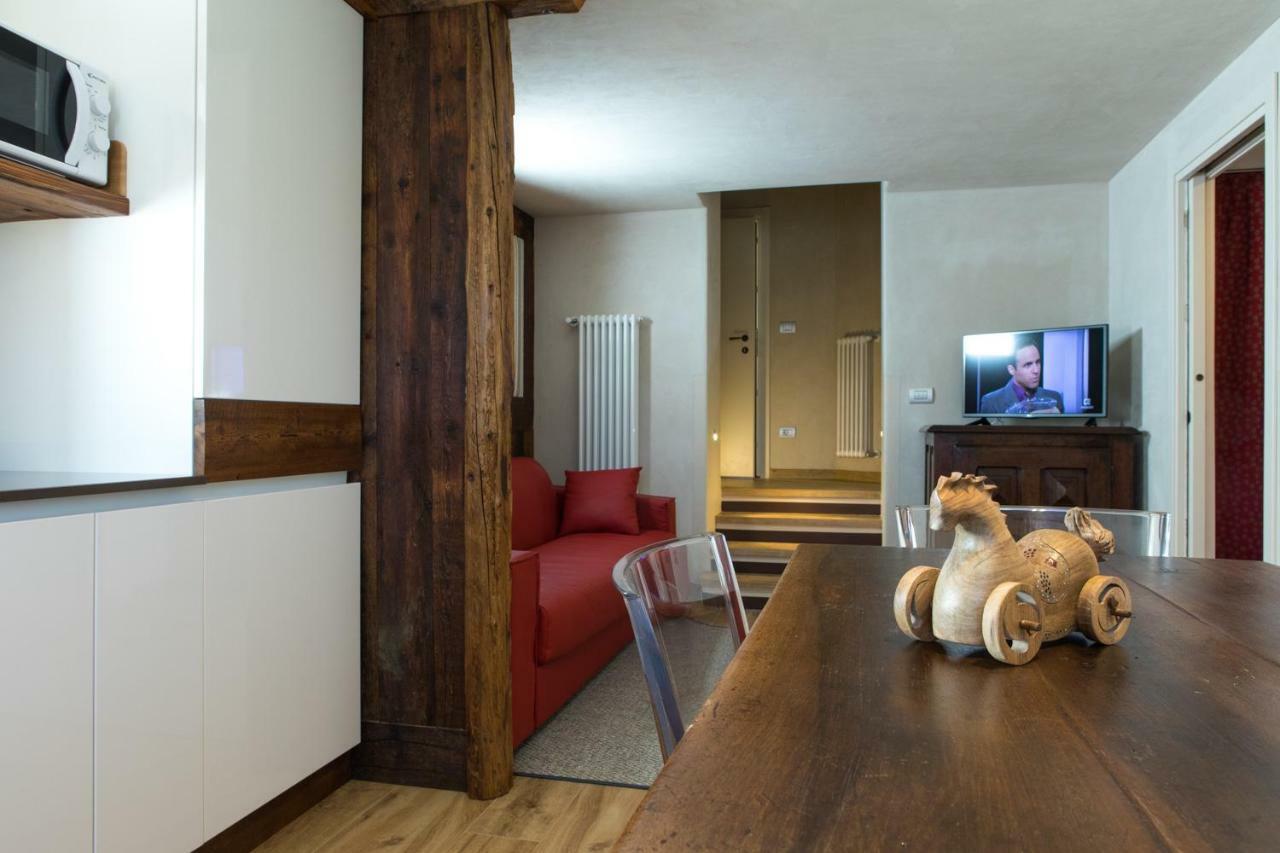 Maison Lo Triolet อินทรอด ภายนอก รูปภาพ